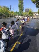 Οι μαθητές μας ανακαλύπτουν τη χαρά της κίνησης μέσα από ομαδικά παιχνίδια και φυσική δραστηριότητα. Η άσκηση γίνεται παιχνίδι και το παιχνίδι… μάθημα ζωής